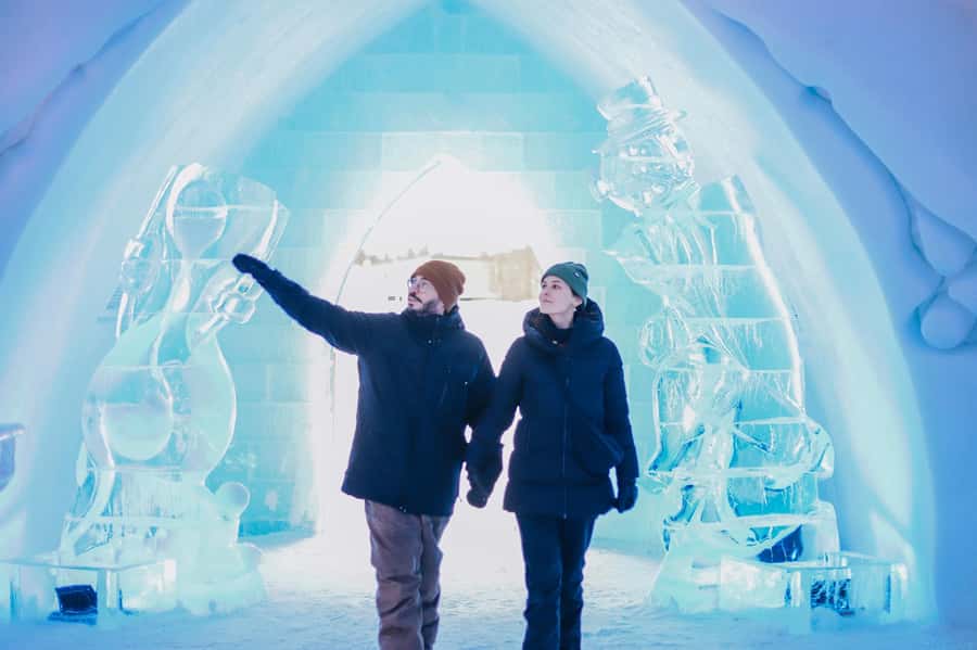 Quebec City: Hotel de Glace Ice Hotel Visit - The Magnificent Ice Sculptures and Themed Rooms