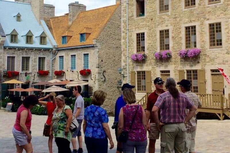 Quebec: Private custom tour with a local guide - Meeting Your Guide and Tour Customization