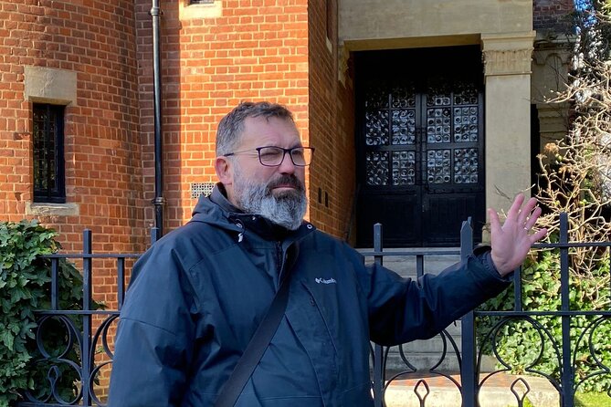 Queen Highlights Walking Tour of London - Starting Point and Tour Duration in South Kensington