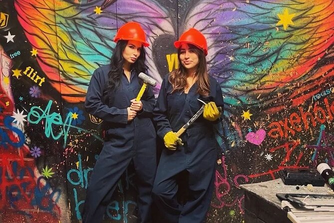 Rage Room Las Vegas Smash Room Fremont Street - What You Can Smash During Your Session