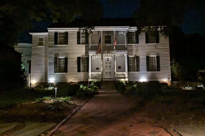 Raleigh Ghost Walk - Starting Point at the North Carolina State Capitol