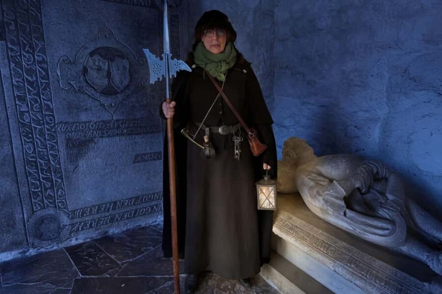 Rastede: Night Watchman Tour (Adventure Tour) - Visiting the Hereditary Princes Palace at Night