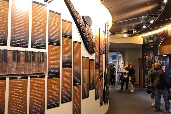 Red Rocks Amphitheatre Historical Walking Tour - Starting at the Red Rocks Trading Post for an Introduction