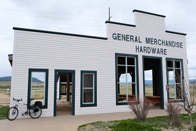 Red Rocks and Dinosaur Ridge on Ebikes - Scenic Ride Through Bear Creek Lake Park