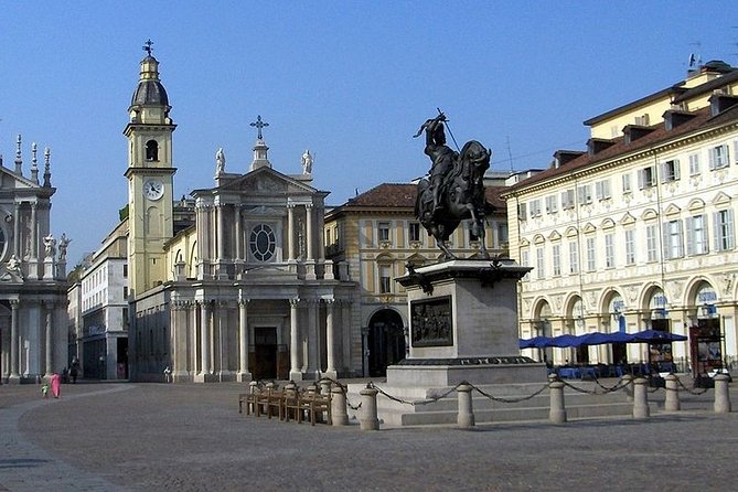 Reggia di Venaria and Rivoli 's Castle - Starting Point at Piazza Castello in Turin