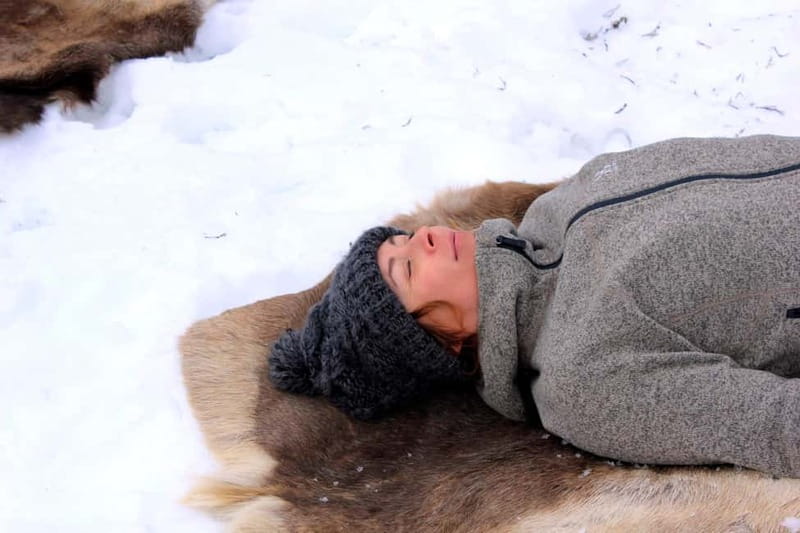 Reindeer yoga in Kuusamo - Experience the Reindeer Fence Yoga Studio in Kuusamo