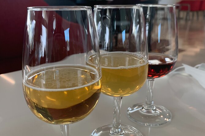 Relaxing three courses Lunch & Wine Tour through Niagara's Wine Country - Delicious Lunch at White Oaks Resort