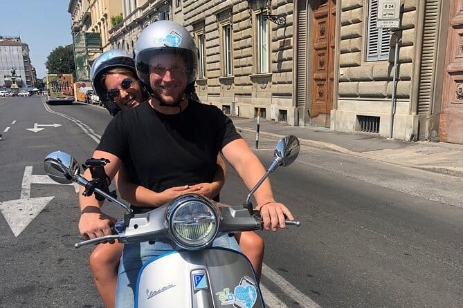 Rent your Electric Vespa 45 in Florence for 8 hours - How the Rental Experience Works