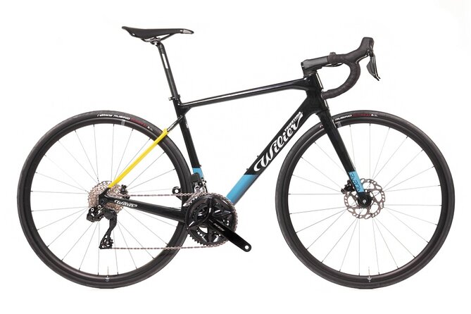 Rental bicycles - The Range of Bikes Available: Aluminum, Carbon, Sport, and E-Bikes