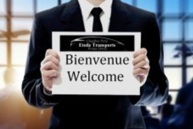 Return transfer from / to Paris Airport - Amenities Included for a Comfortable Journey