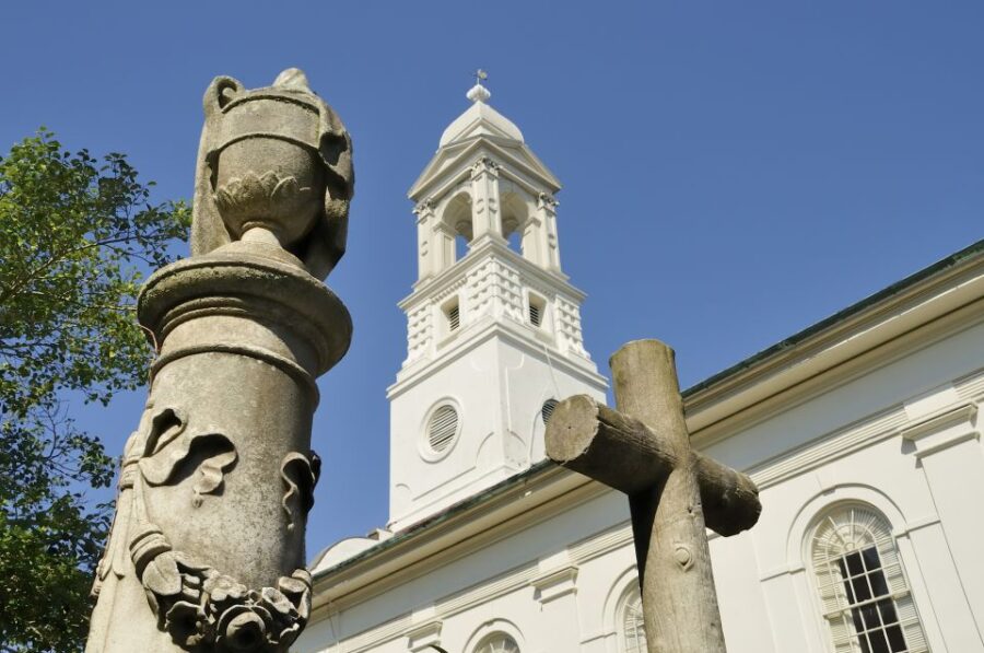 REV Walks - Ghost Tour - Starting Point at Washington Square Park and Meeting Details