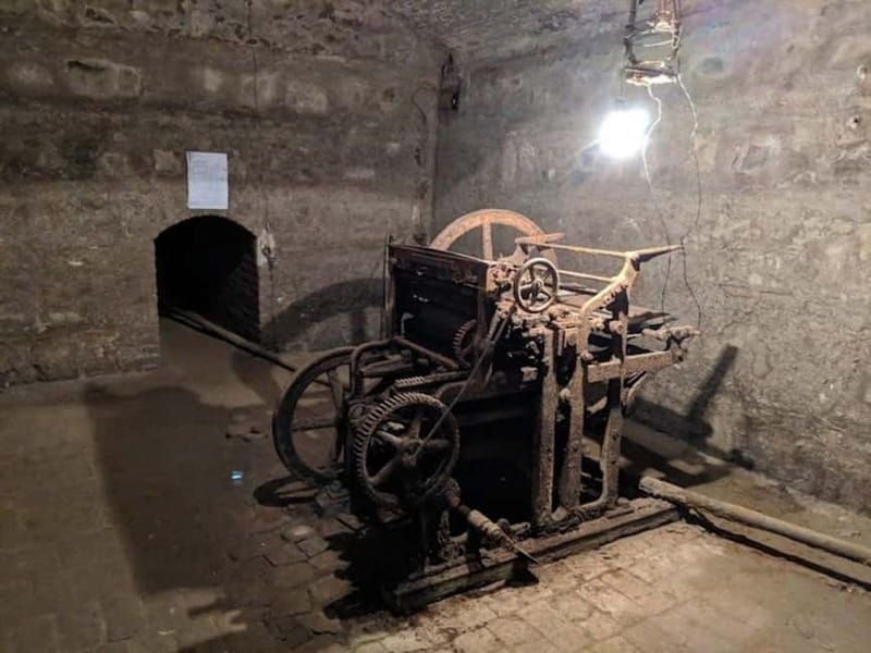 Revolutionary Tbilisi Walking Tour - Visiting Historic Sites Linked to Revolutionary Struggles