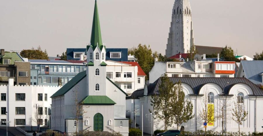 Reykjavik: Express Walk with a Local in 60 minutes - Starting at Parliament House in the Heart of Reykjavik