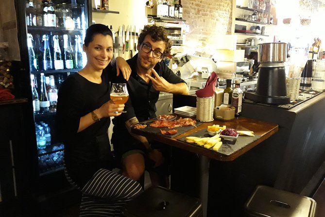 Rialto food tour and gelato tasting with local - Exploring the Rialto Bridge and Its Surroundings