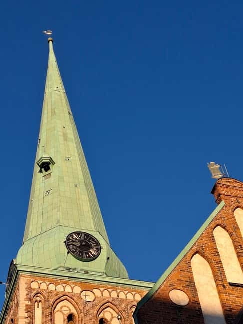 Riga: Discover the hidden pearls of Riga ! - Exploring Riga’s Old Town and Town Hall Square