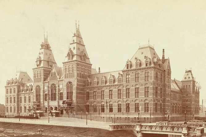 Rijksmuseum Semi-Private Guided Tour - The Guide’s Expertise and Style