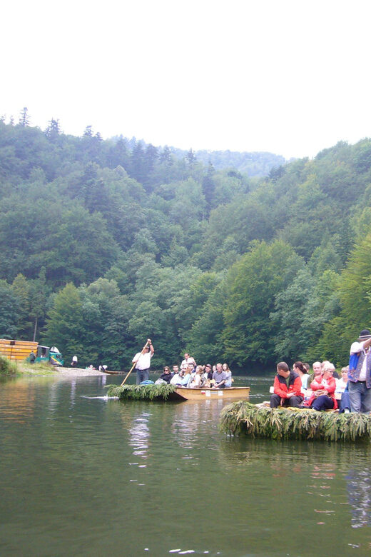 River Dunajec Cruise on Wooden Rafts with Guide - Scenic Journey on the Dunajec River on Historic Wooden Rafts