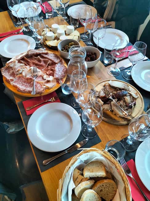 Roman countryside: Authentic tasting of 3 wines in a historic vineyard - Key Points