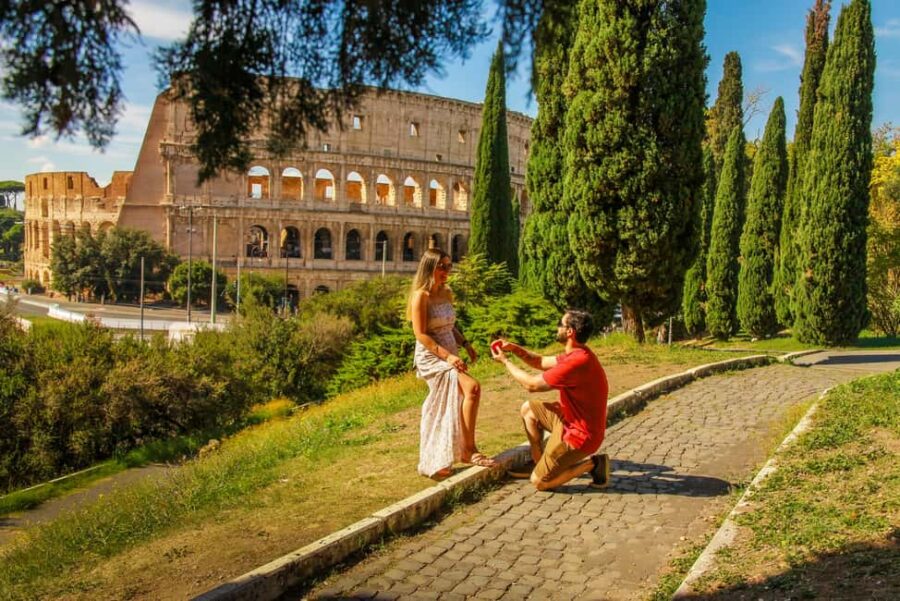 Romantic experience in Rome: photo tour and surprise proposal - Starting at Villa Borghese: The Meeting Point and First Photo Stop