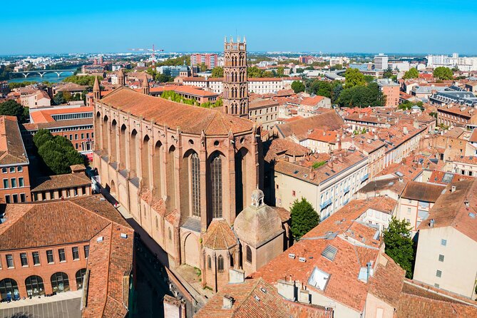 Romantic Toulouse: Self-Guided Love Story Puzzle Walk - Starting Point at Place du Capitole and End at the Same Location