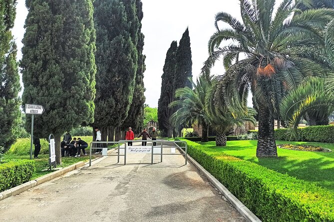 Rome: Appian Way Catacombs Guided Tour with Golf Cart Shuttle - Visiting the Baths of Caracalla and the Circo Massimo