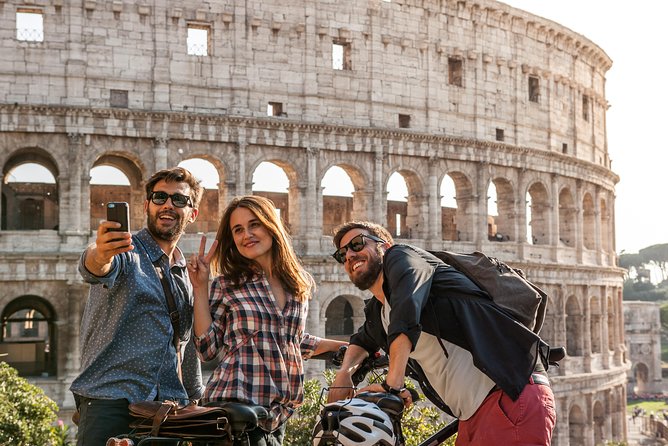 Rome Colosseum & Catacombs Underground Tours & Transfer - Exploring the Roman Forum and Palatine Hill