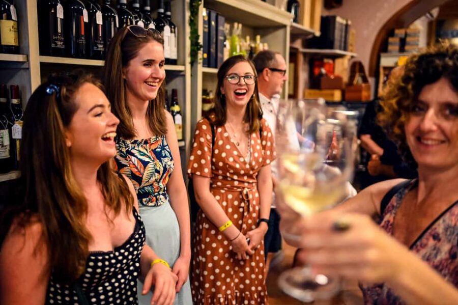 Rome: Food Tour in the Historic Centre with 8+ Food Tastings - Exploring the Iconic Piazza Navona