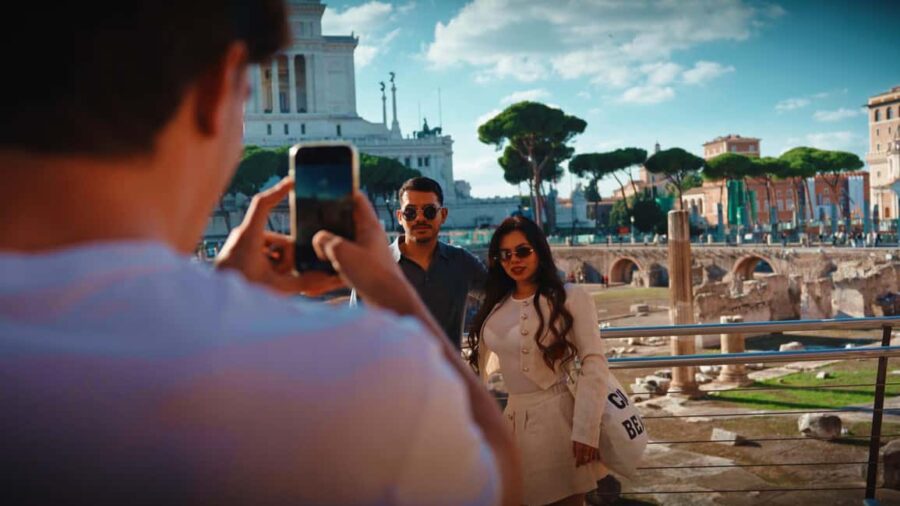 Rome Highlights & Food Tasting  3H Golf Cart Tour - Strolling Through Piazza Navona with Free Time