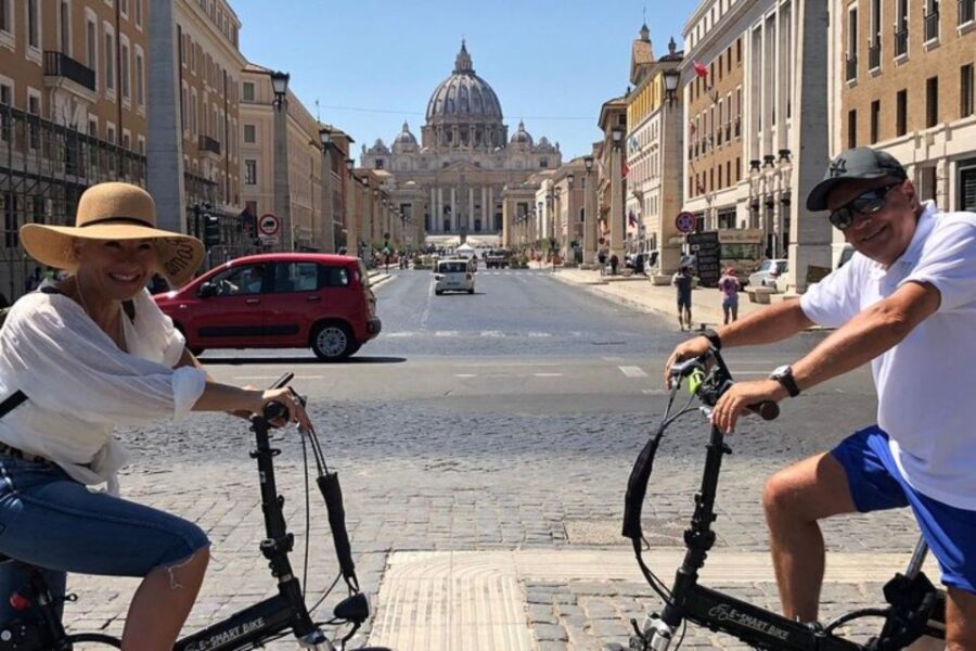 Rome : Private custom walking tour with a local guide - Starting Point and Pickup Options