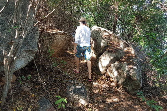 Roqueta Island: Hike, Snorkel & Beach Escape with Lunch + Drink - Starting Point and Tour Duration