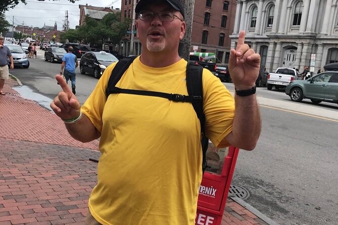 Roseville City Scavenger Hunt Excursion by Crazy Dash - What the App Guides You To and How the Challenges Work