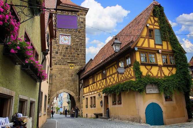 Rothenburg ob der Tauber Private Walking Tour With A Professional Guide - Starting Point at Herrngasse 1 in Rothenburg