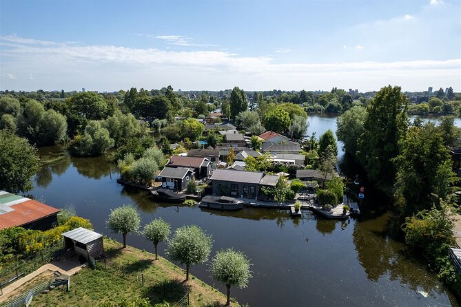 Rotterdam countryside on the wheels - bike tour around city - Discovering iconic Rotterdam Lakes and Forests