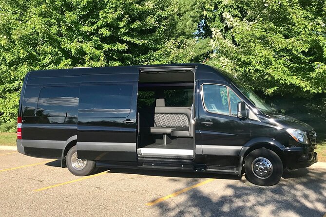 Round Trip Private Transfer Las Vegas Airport to Las Vegas by limo MB Sprinter - How the Mercedes-Benz Sprinter Limo Makes Arrival and Departure Special