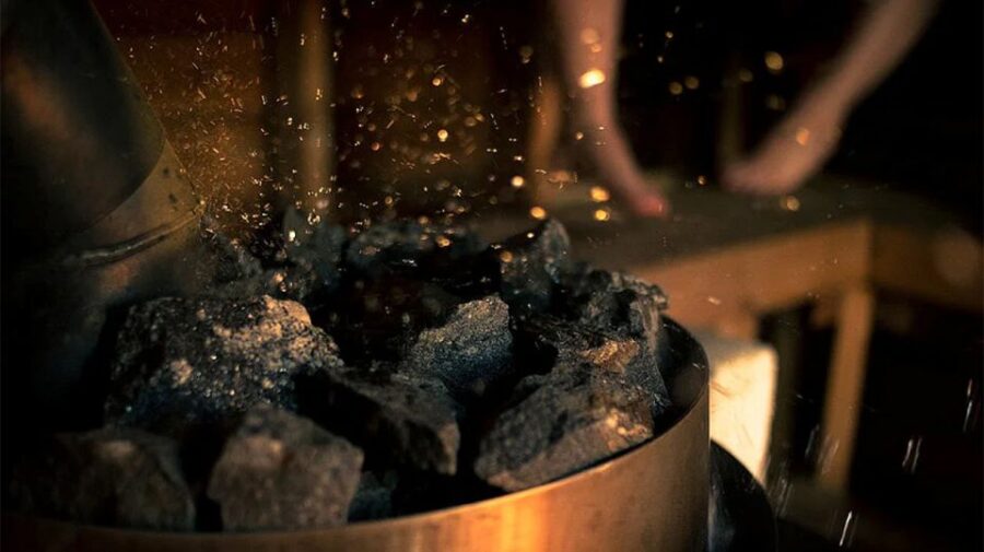 Rovaniemi: Northern Lights Trip with Arctic Sauna & Jacuzzi - The Charm of Rovaniemi’s Arctic Forest Setting