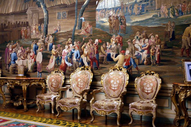 Royal Palace Madrid Small Group Tour - Choosing the Right Guide for an Engaging Experience