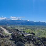 Safari: Juhtas mount,raki and wine distillery,explore crete - From the Pickup to the First Village: Starting the Journey