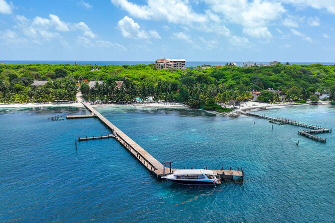 Sailing away-Island Adventour Yacht - Isla Mujeres Beach Club - The Departure and Meeting Details from Cancun