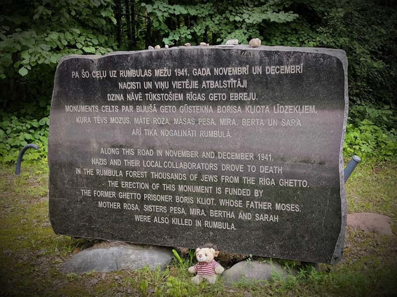 SALASPILS: Private tour to Salaspils and Rumbula Memorials - Salaspils Memorial: A Site of Sobering Reflection