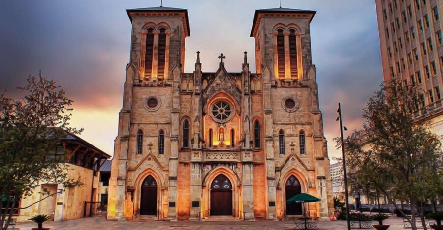 San Antonio: City Sightseeing Van Tour - Starting Point: Hotel Pickup and the First Stops