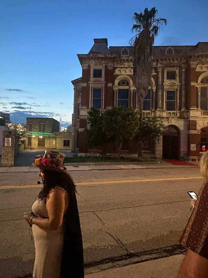 San Antonio: Ghost Walk Tour - Walking Along San Antonio’s Historic River Walk at Night