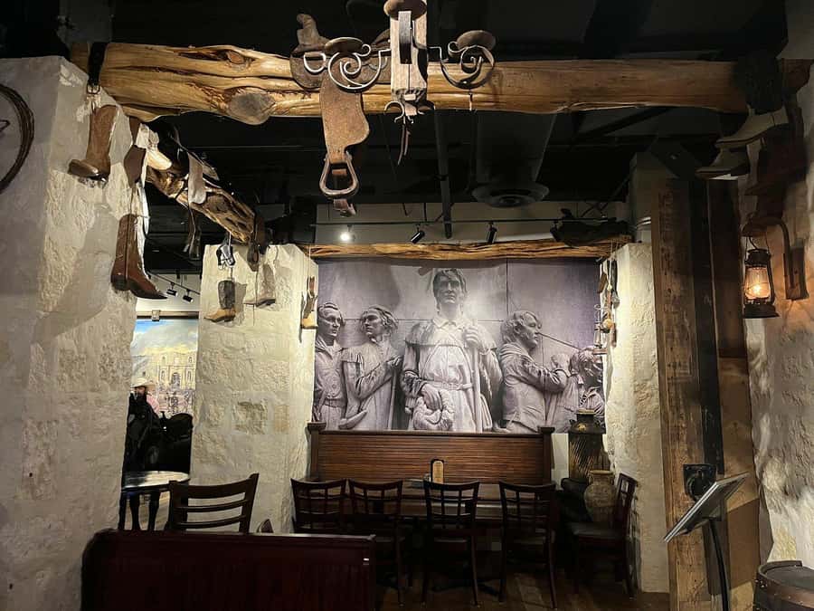 San Antonio: Haunted Pub Crawl - Starting Point and Tour Logistics in Downtown San Antonio
