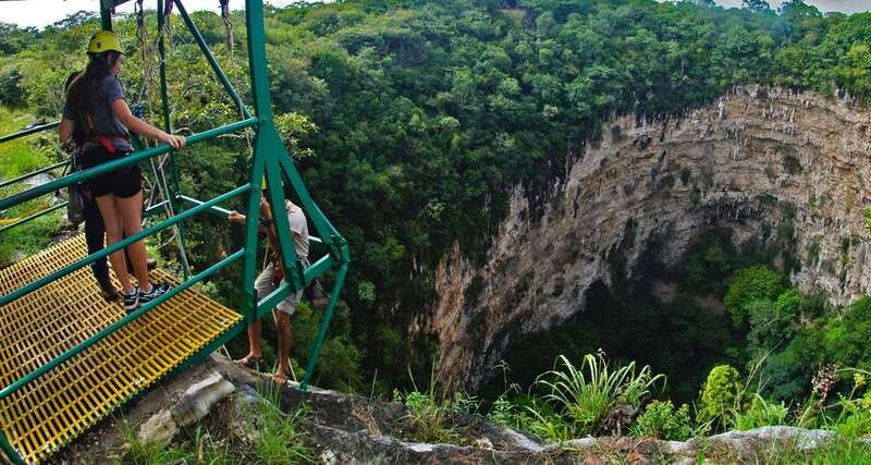 San Cristobal: Sima de las Cotorras & Aguacero Waterfalls - Sima de las Cotorras: The Parrot Spiral Spectacle