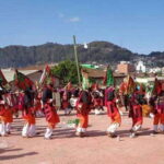 San Cristobal: Zinacantan and San Juan Chamula Tour - Visiting Zinacantan: Textile Making and Local Hospitality