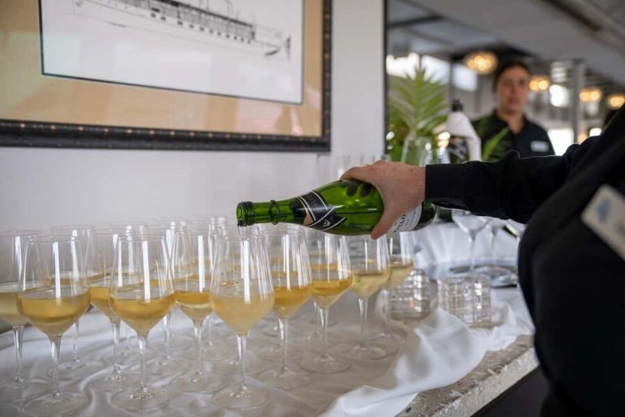 San Diego: City Cruises Buffet Breakfast and Brunch Cruise - Scenic Departure Point in San Diego Bay