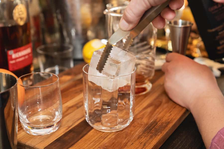 San Francisco: Local Distillery Cocktail Making Class - The Unique Venue on Treasure Island