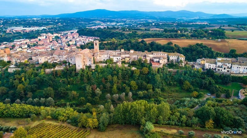 San Gimignano: Drone Tour video in tuscany - Experience a Professional Drone Pilot in Tuscany