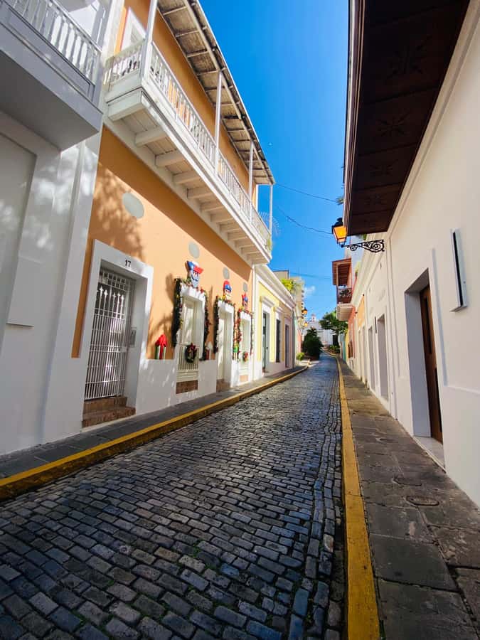 San Juan: Old San Juan Guided Walking Tour - The San Juan Gate and Its Vivid Color
