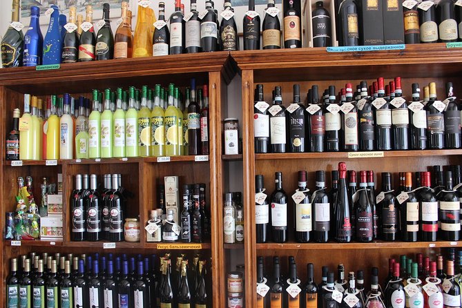 San Marino - Private Historic Walking Tour - Learning About San Marino’s Unique History and Culture