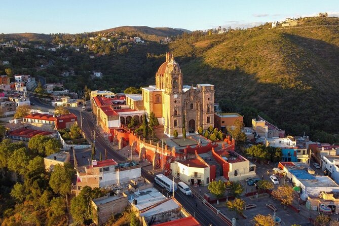 San Miguel de Allende & Queretaro Tour from Mexico City - Journey Through San Miguel de Allende’s Colonial Streets